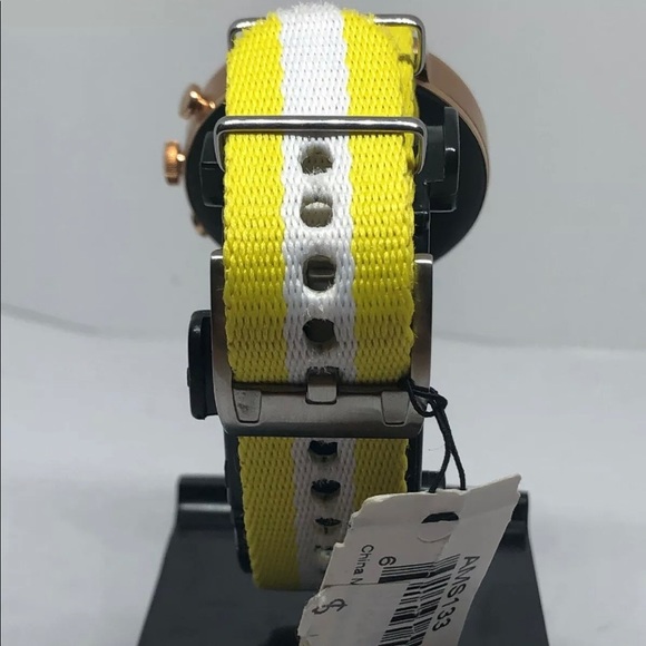 Gold Fossil Watch Series 4 Like new! main image 6